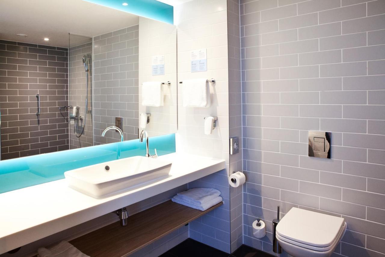 Holiday Inn Express Munich - Olching By Ihg Exterior foto