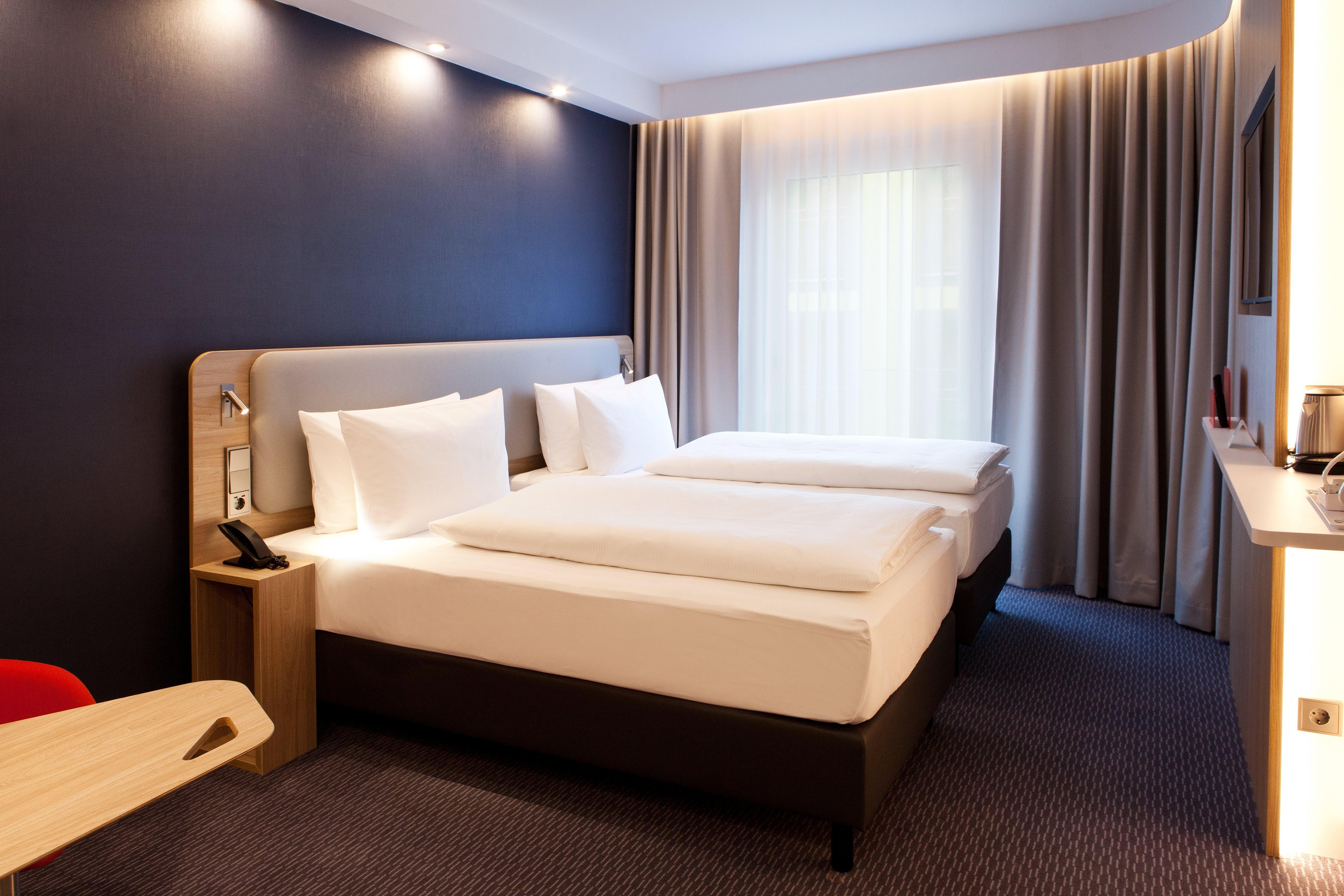 Holiday Inn Express Munich - Olching By Ihg Exterior foto