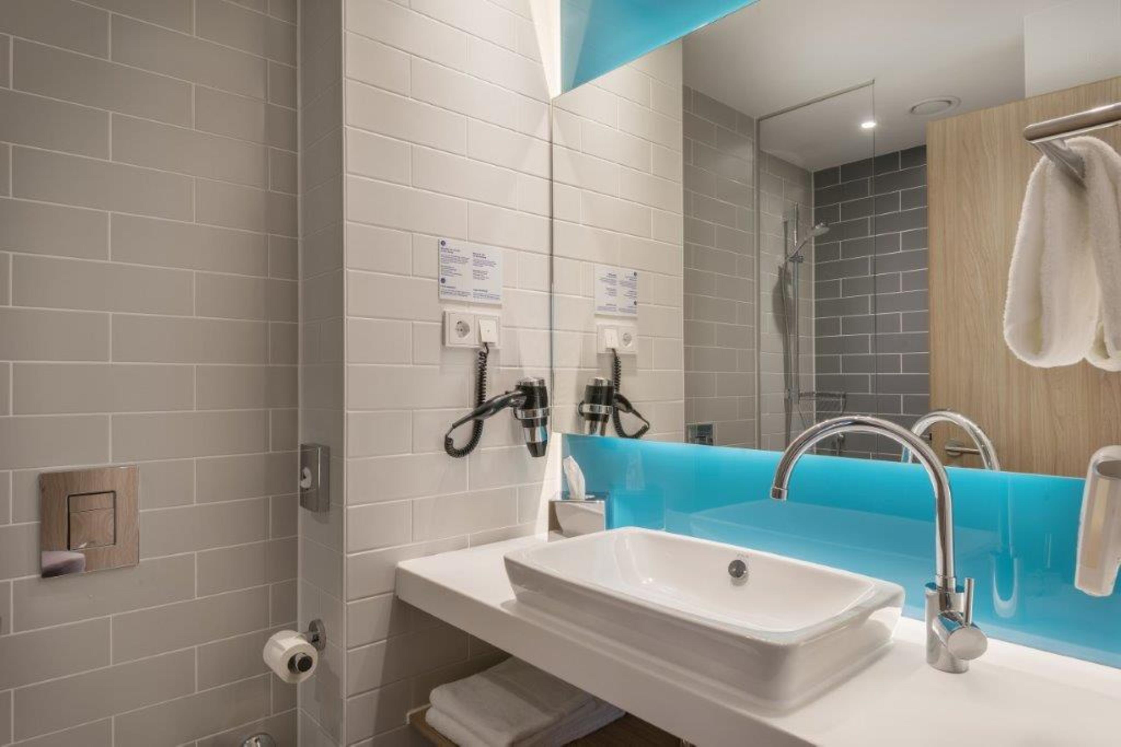 Holiday Inn Express Munich - Olching By Ihg Exterior foto