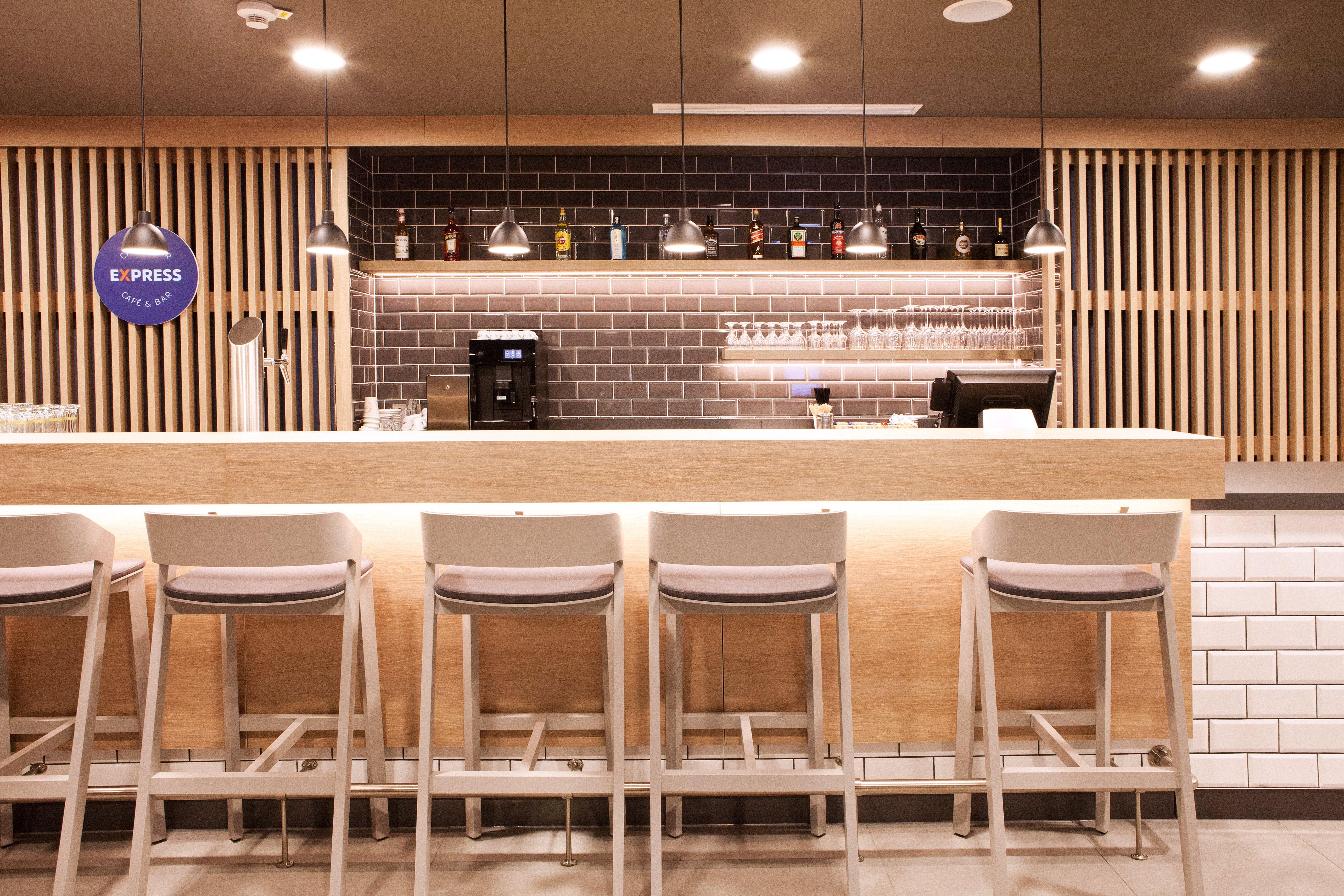 Holiday Inn Express Munich - Olching By Ihg Exterior foto