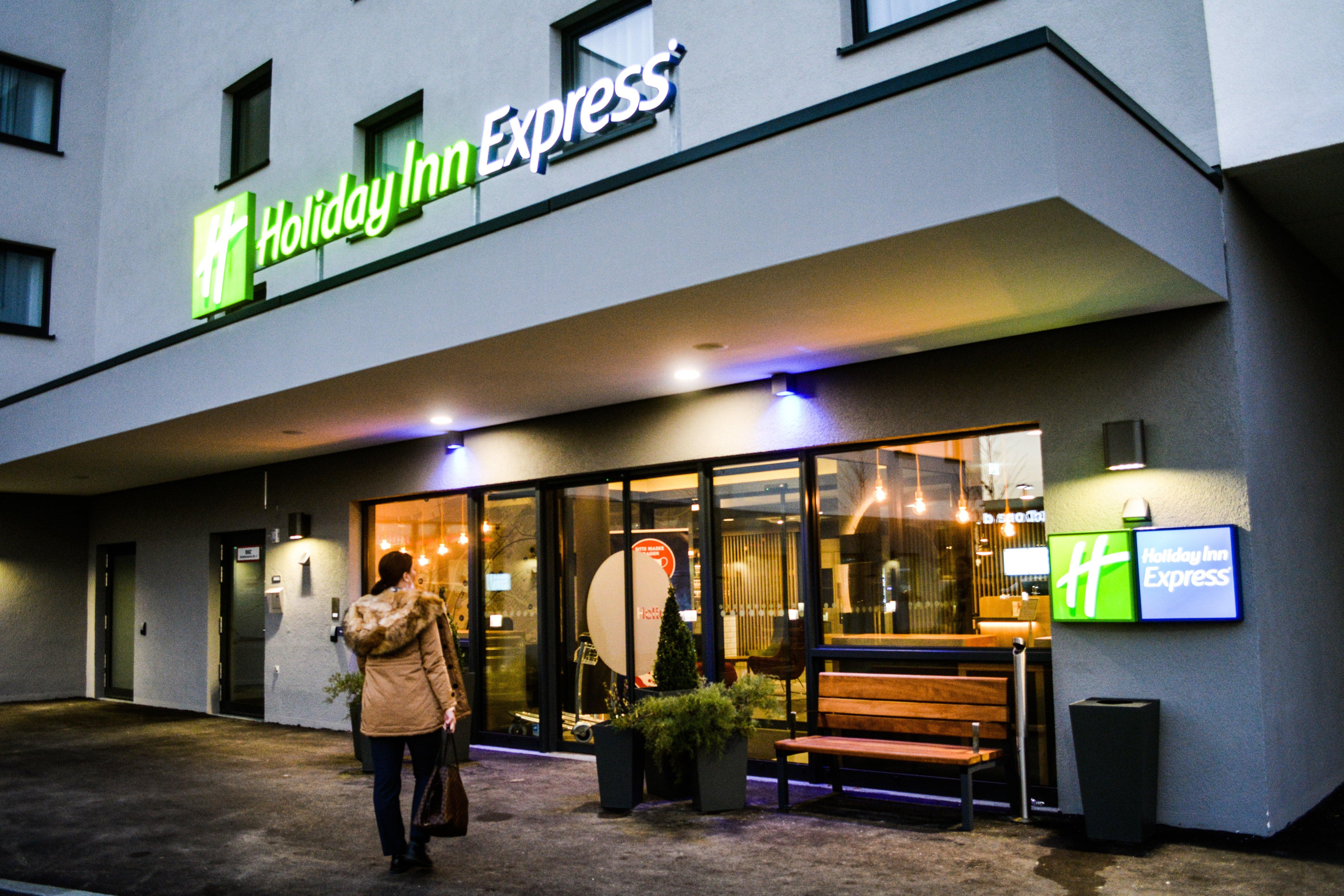 Holiday Inn Express Munich - Olching By Ihg Exterior foto